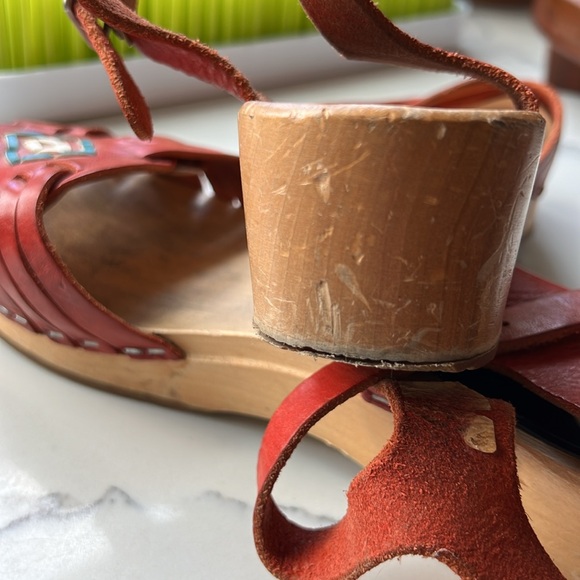 Swedish Hasbeens Red and Green Leather Sandals - Picture 5 of 5